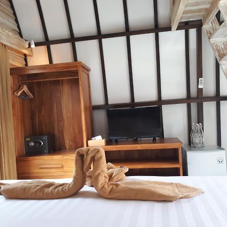 Coco Bale Hotel Gili Meno Bagian luar foto
