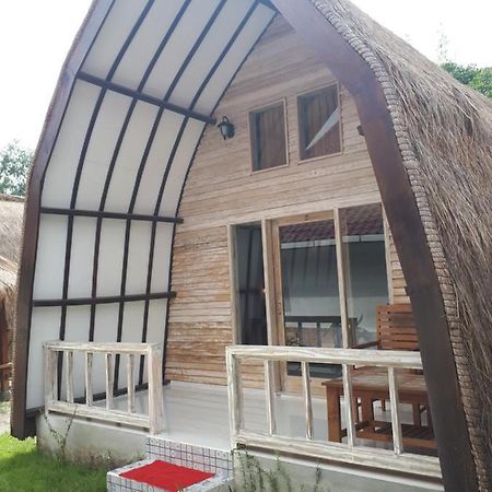 Coco Bale Hotel Gili Meno Bagian luar foto