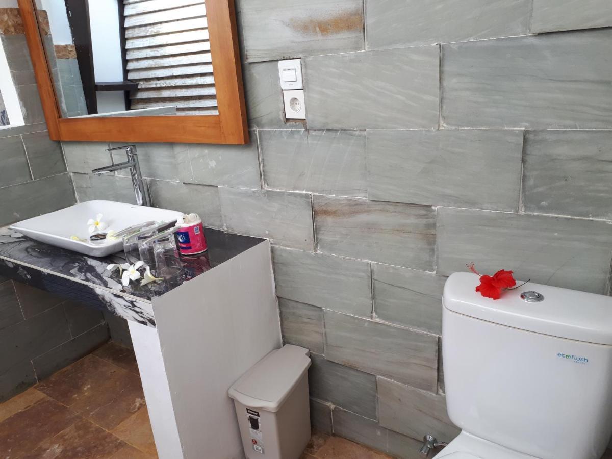 Coco Bale Hotel Gili Meno Bagian luar foto