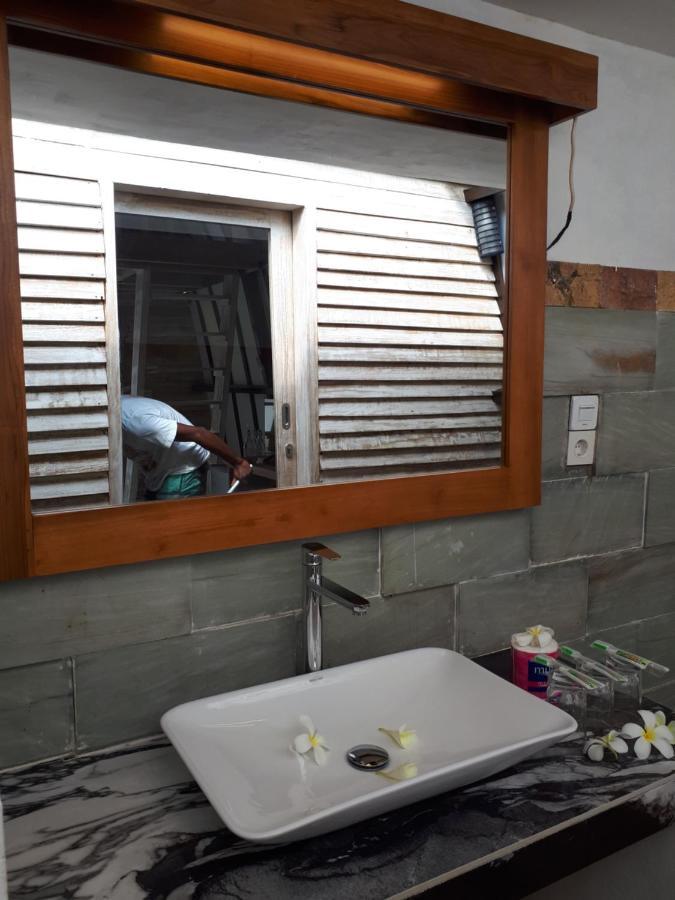 Coco Bale Hotel Gili Meno Bagian luar foto