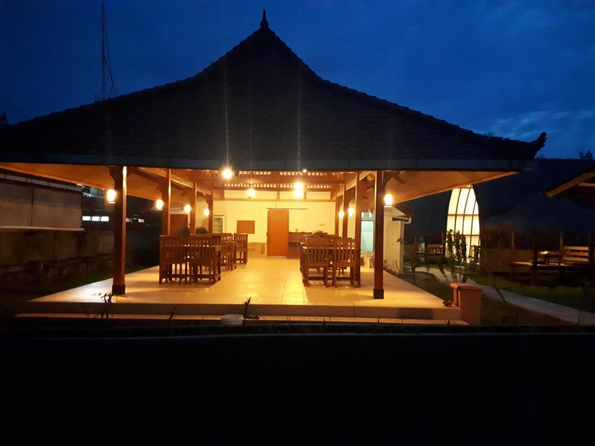 Coco Bale Hotel Gili Meno Bagian luar foto