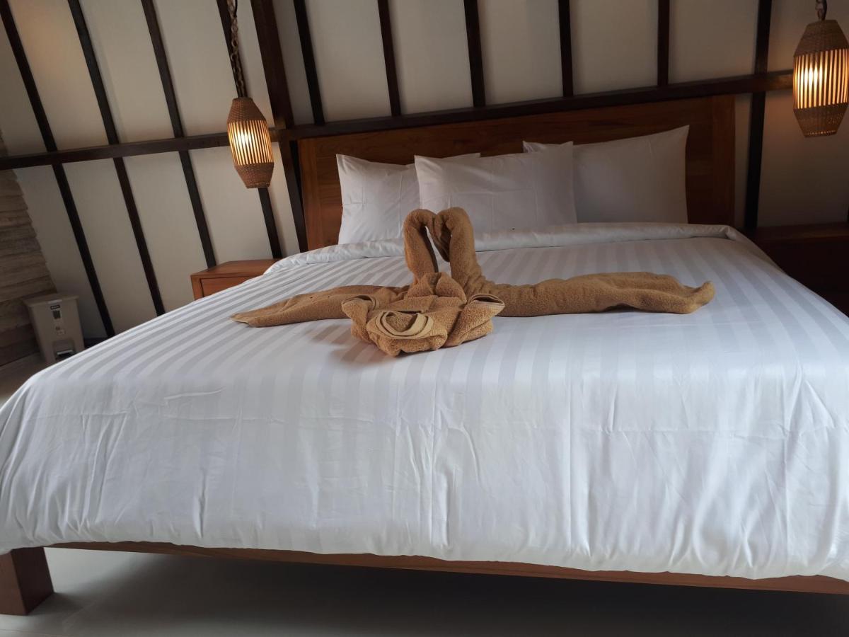 Coco Bale Hotel Gili Meno Bagian luar foto