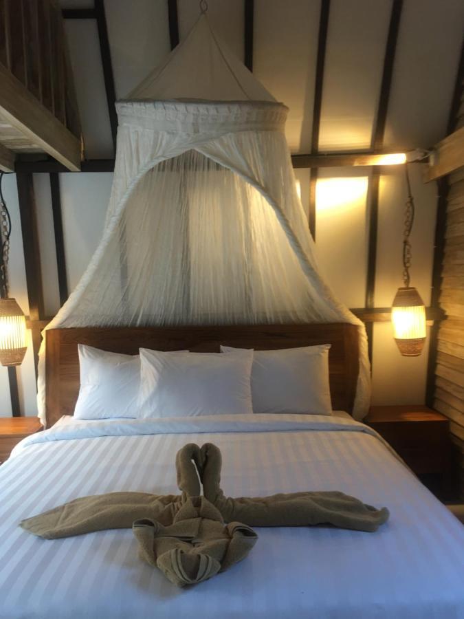 Coco Bale Hotel Gili Meno Bagian luar foto