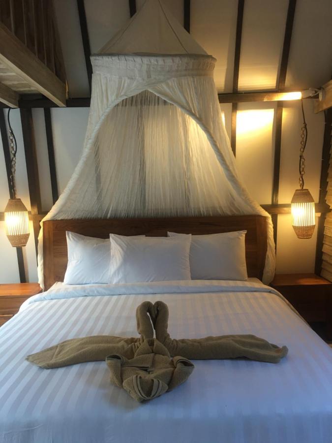 Coco Bale Hotel Gili Meno Bagian luar foto